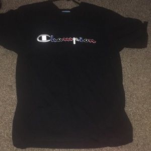 Men champion short sleeve shirt it’s black